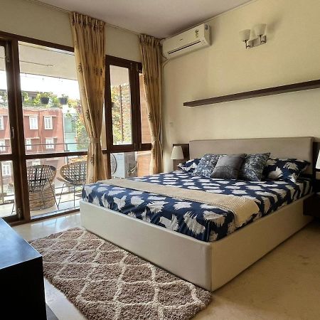 Luho Grande Bed & Breakfast Bangalore Bagian luar foto