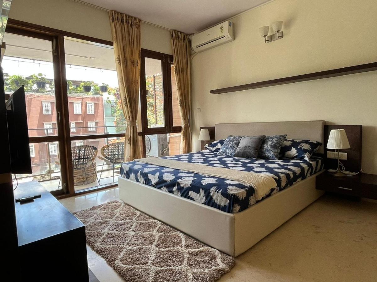 Luho Grande Bed & Breakfast Bangalore Bagian luar foto