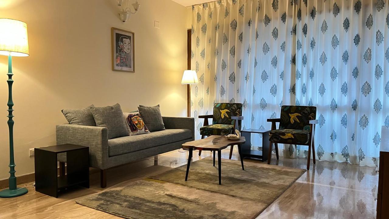 Luho Grande Bed & Breakfast Bangalore Bagian luar foto